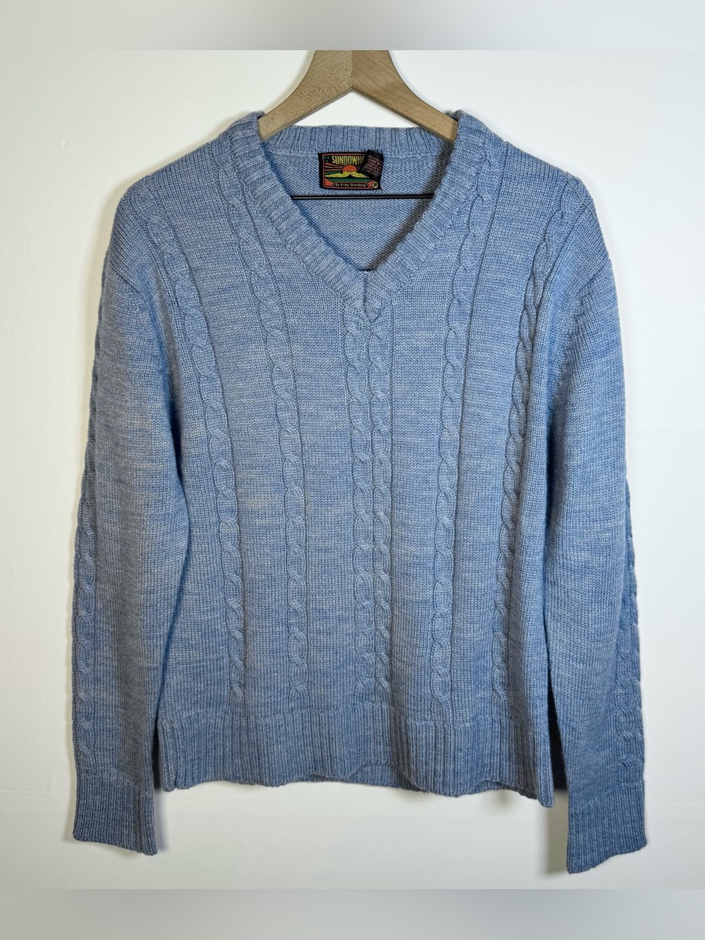 Vintage SUNDOWNER Erika Strasberg Acrylic Cable Knit Blue V-Neck Sweater Sz M